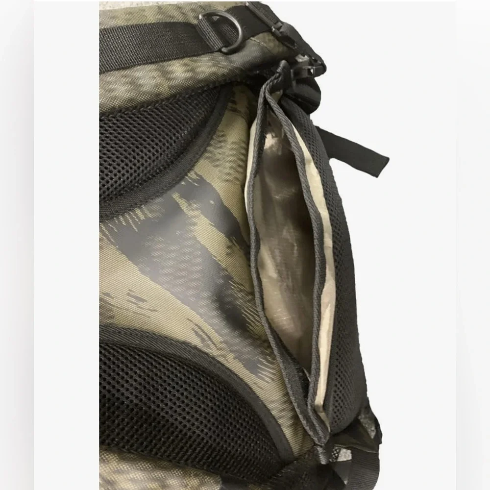Barrier Bag *NWT* 20L FARADAY Backpack